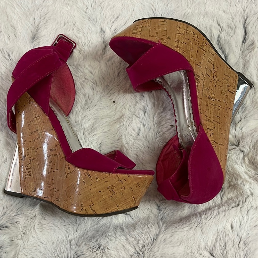 Pre owned Shoedazzle size 7US